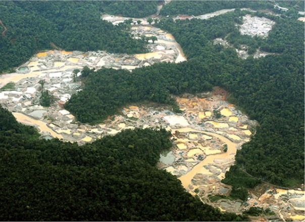 La minería ilegal nos está dejando sin ríos (Fuente: http://tascaambiental.webnode.com.co/news/la-mineria-ilegal-se-consume-a-colombia-/)